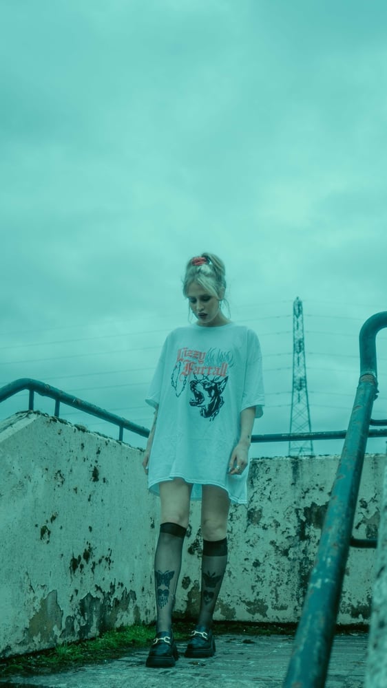 Image of White Dog & Chain T-Shirt 