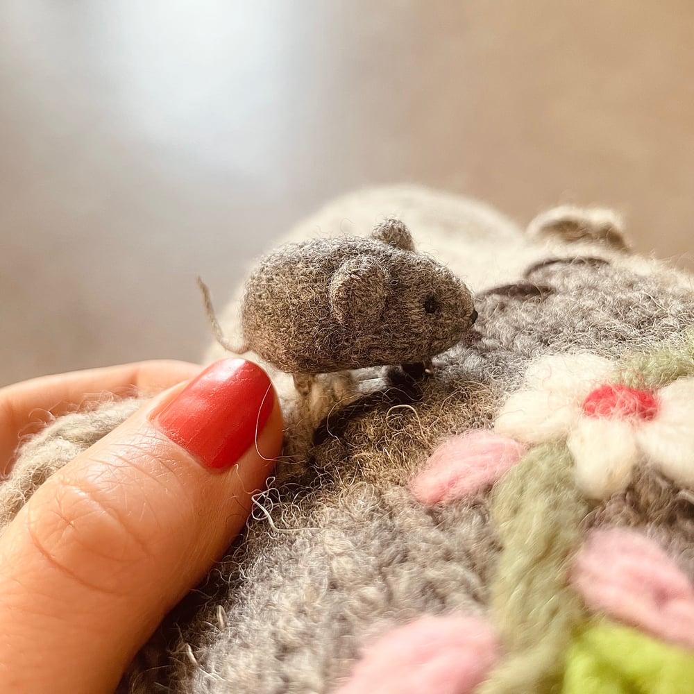 Image of Tiny Dorimu Mouse Brooch - grey