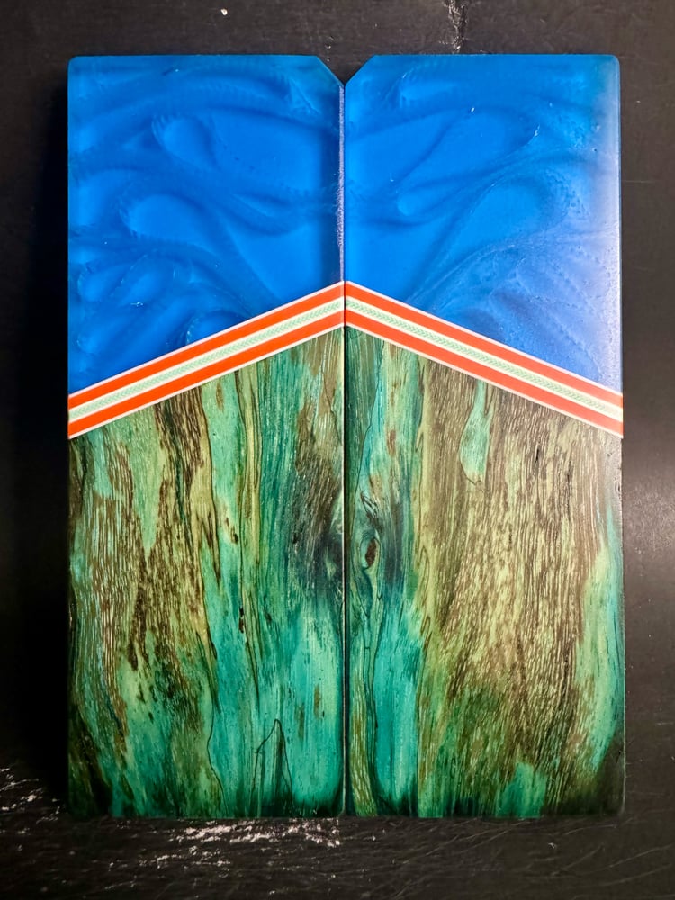 Image of Mesh Resin & Spalted Tamarind GLOW Segmented Knife Scales