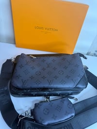 LV Trio Bag Men’s