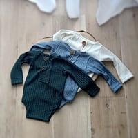 Image 2 of Boys bodysuit Asher | 6-9 months | colours