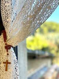 Image 1 of Chapelet croix et perles bois