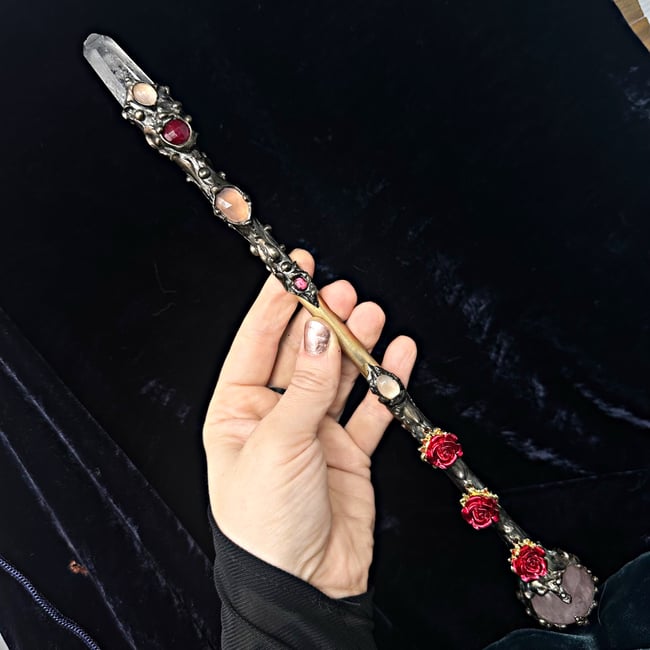 Metal Henge Witch Wand: The Keeper of the Roses 