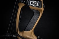 Image 2 of Hoyt RX-10/Ultra Carbon Grip