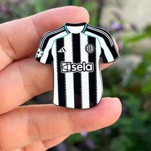 25-26 Kit Pin Badges