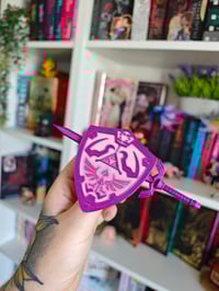 Image 2 of Horquilla Escudo Zelda rosa