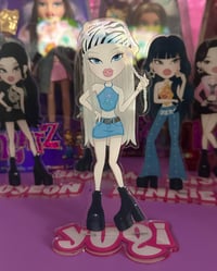 Image 5 of  (g)i-dle 'queencard' bratz inspired standee (individuals).