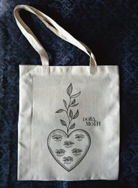 Tote Bag Corazón con ojos 