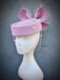 Image 3 of 'Winnie' in Light pink