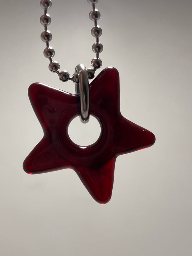 Image of dark red star