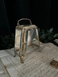 Image 2 of Magnifique boîte à bijoux et soie capitonnée beige. XIXème s.