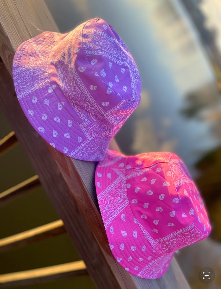 Image of BANDANA BUCKET HATS 