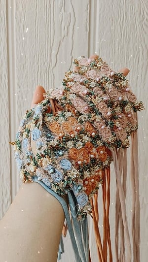 Image of Sophie halos