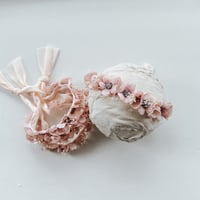 Image 2 of Pink Daisy Ruffle Halo