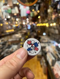 Image 4 of PRE ORDER a LTD Tomapalooza TSHIRT with PIN and limited Fridge Magnet