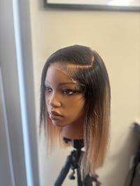 Image 3 of Bob wig unit 