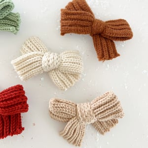 Image of Chunky Holiday Sweater Bows