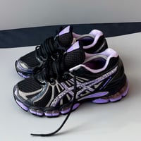 Image 3 of size: us9W uk7 eu40.5 cm25.2