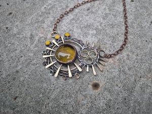 Two suns warm necklace 