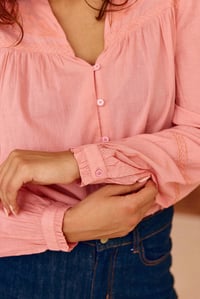 Image 5 of Blusa Bowie Salmón
