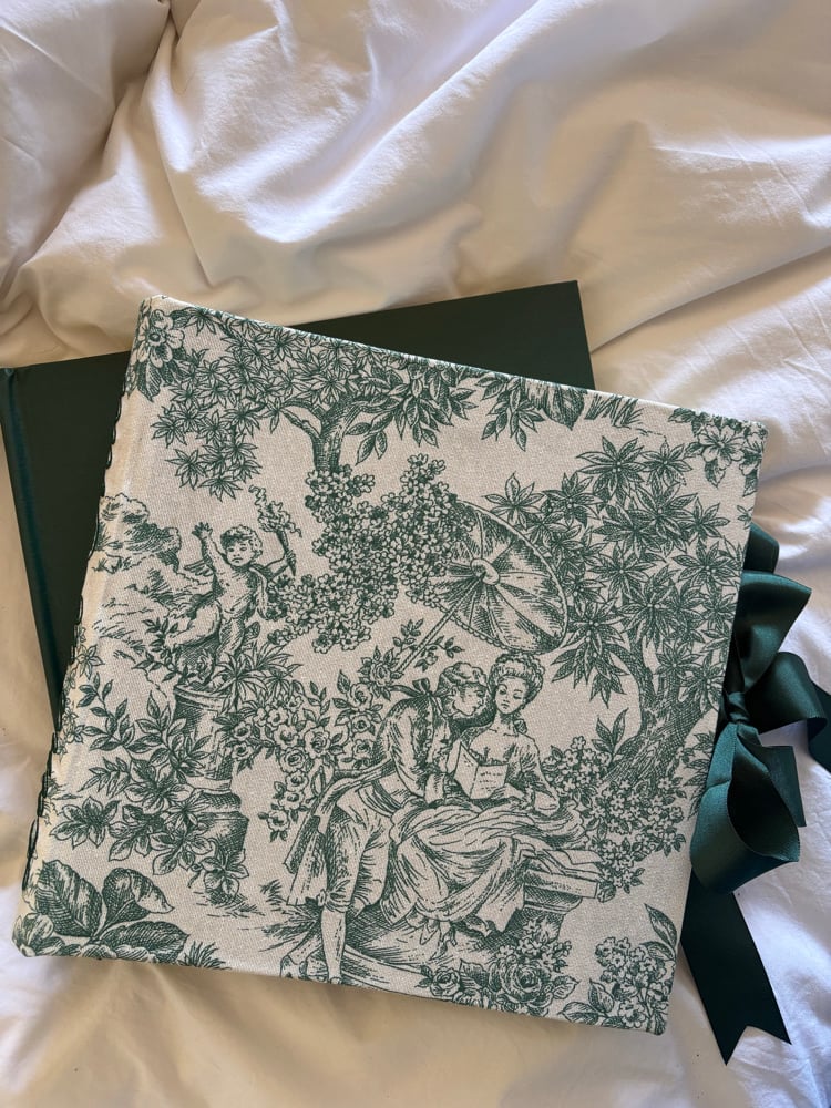 Image of Álbum toile verde con lazo