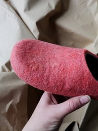 Image 3 of SALMON PINK felted wool slippers. Unisex  size EU38.5