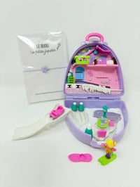 Image 6 of Ensemble bracelet et Polly Pocket valise violette ski