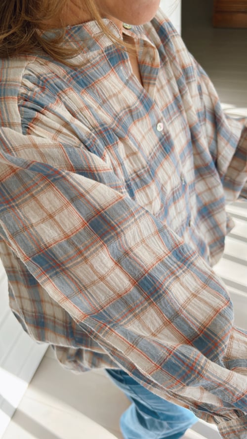 Image of polka bleu 
