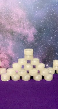 White honey & lemon Lip Scrub