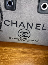 Image 2 of CHANEL TOTE BAG DEAUVILLE 