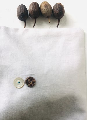 Image of eloise vintage button linin pouch