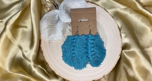 Image of Leaf Macramé Earrings: Tropical Blue 