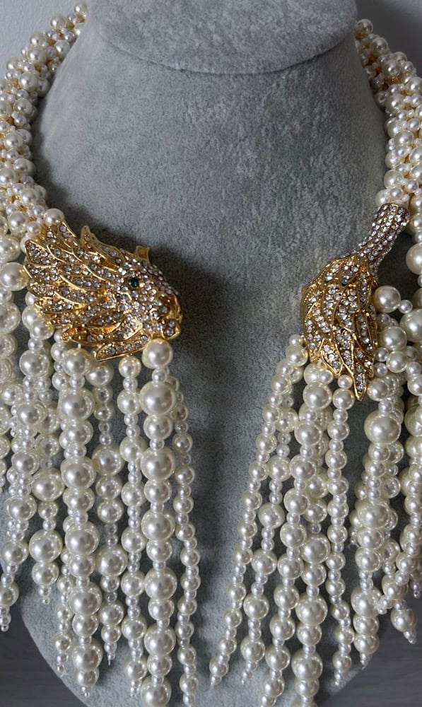 Image of Lion Head Pearl Necklace