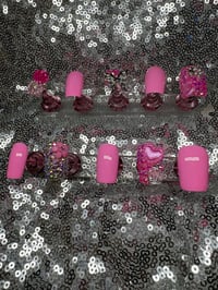 Image 3 of  Pink & sweet press on nails