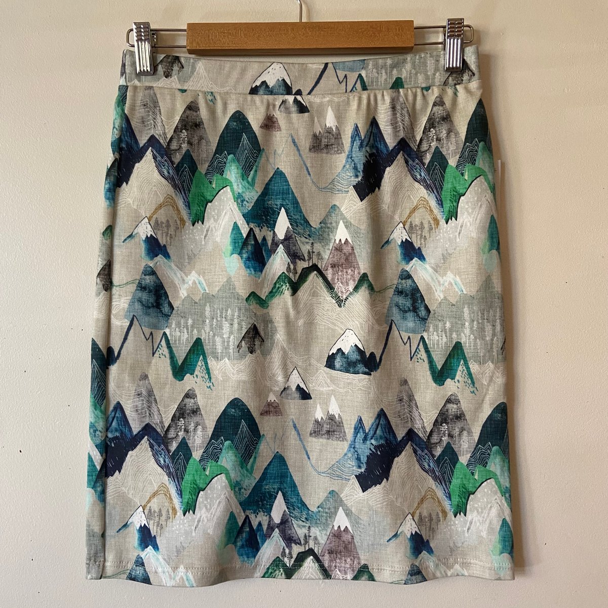 Image of Pencil Skirt - Mountains