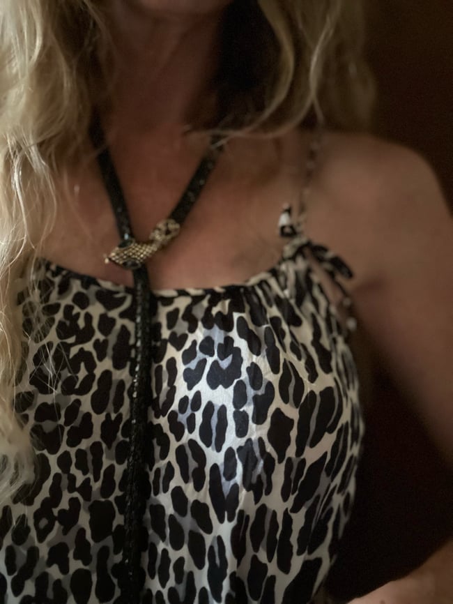 70s black mesh snake necklace or belt w blue gemstone eyes