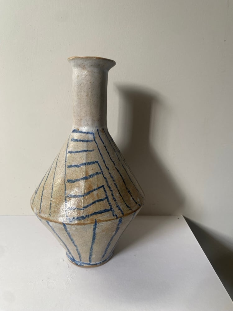 Yield Vase (lines) Image 4
