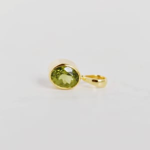 Image of Vietnam lime green Peridot oval cut 14k gold necklace