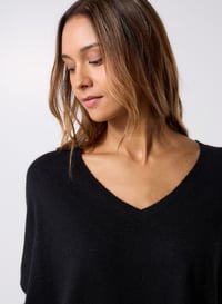 Image 3 of Jersey Gaby Negro