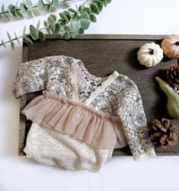 Image 3 of Newborn bodysuit for photo shoots | Lara | beige