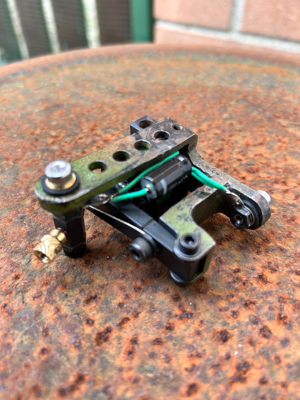 1-OFF DOGO V2 - HYBRID - MINI