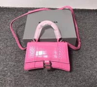 Image 2 of PINK DYNASTY SET