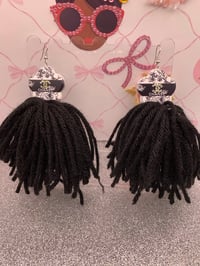 Image 3 of Classy Diva Earring 