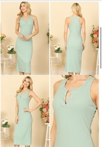 Image 4 of Tshirt v Front Dress 