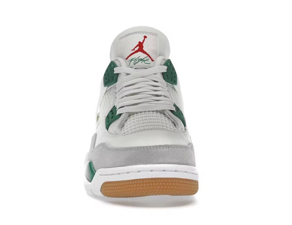 Jordan 4 SB Pine Green