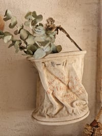 Image 2 of Le seau de pompier 