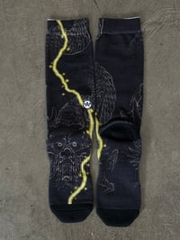 Image 2 of KOKURA HORIMATSU 小倉彫まつ THUNDER DRAGON SOCKS