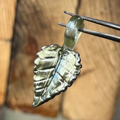 Image of Mini Metallic Leaf Pendant
