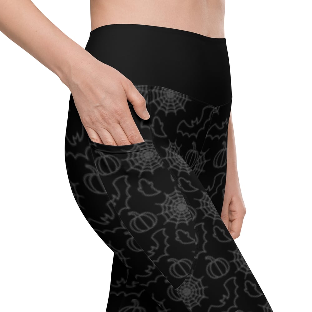 Spooky Pattern Athletic Leggins