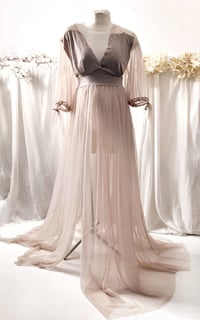 Image 1 of Photoshooting dress Christine | size S-M | beige